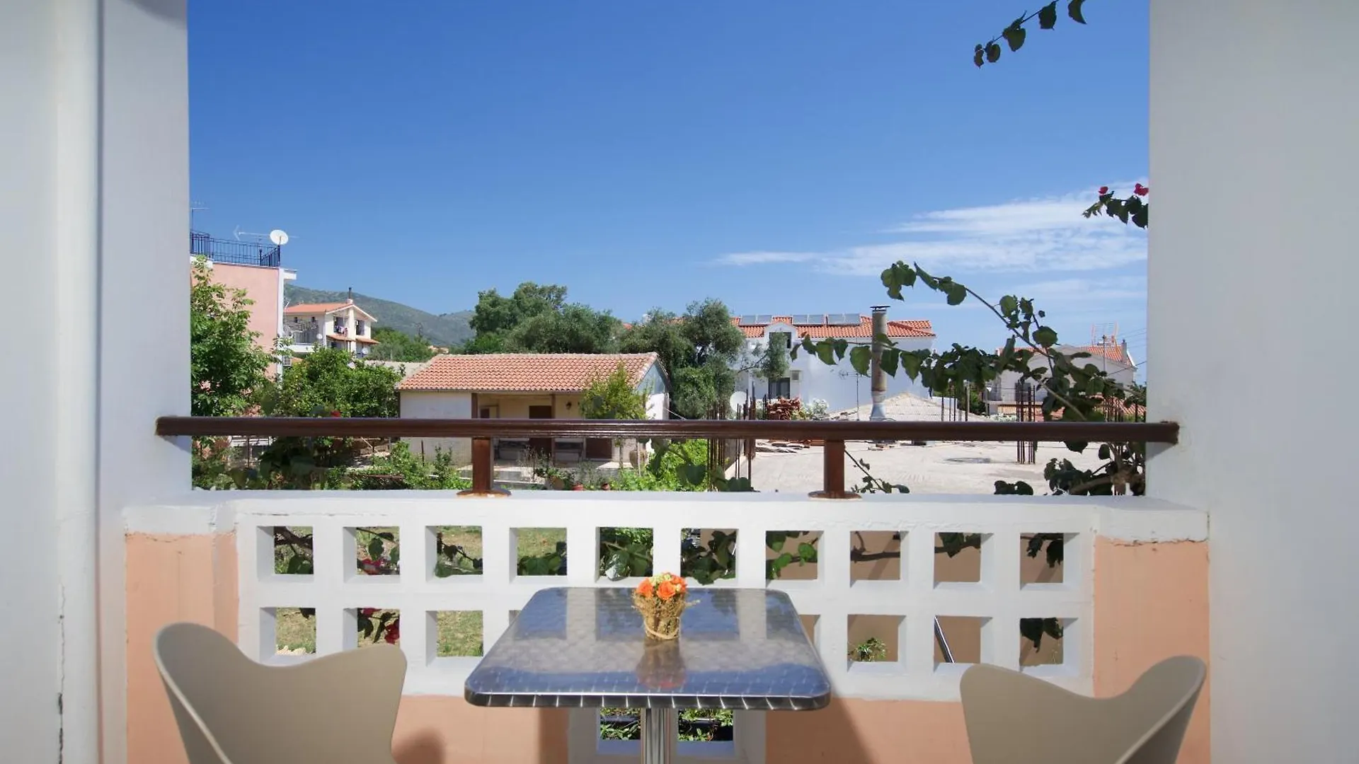 Theodora Studios & Apartments Skala  0*, Skala (Kefalonia)