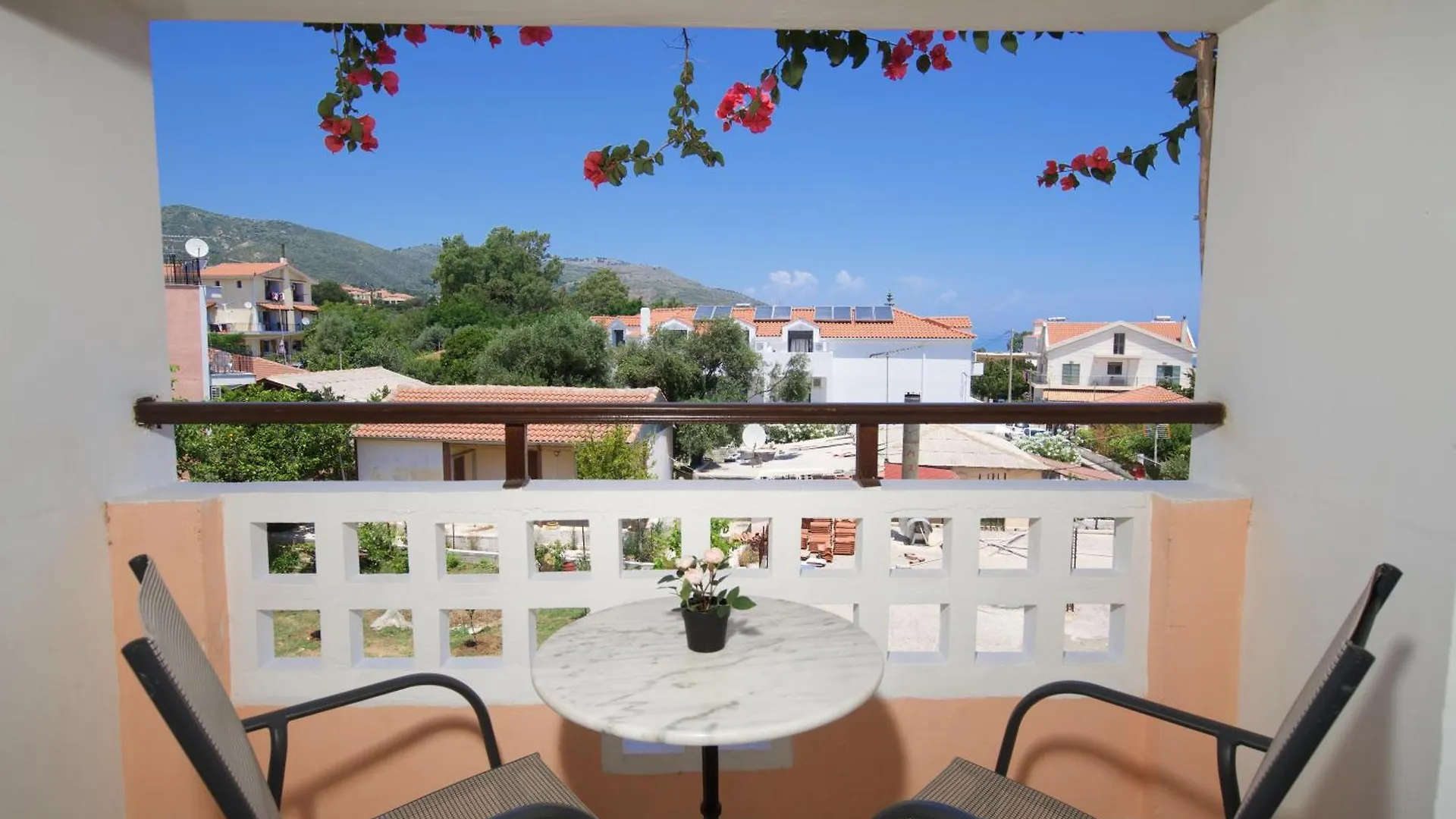 Theodora Studios & Apartments Skala