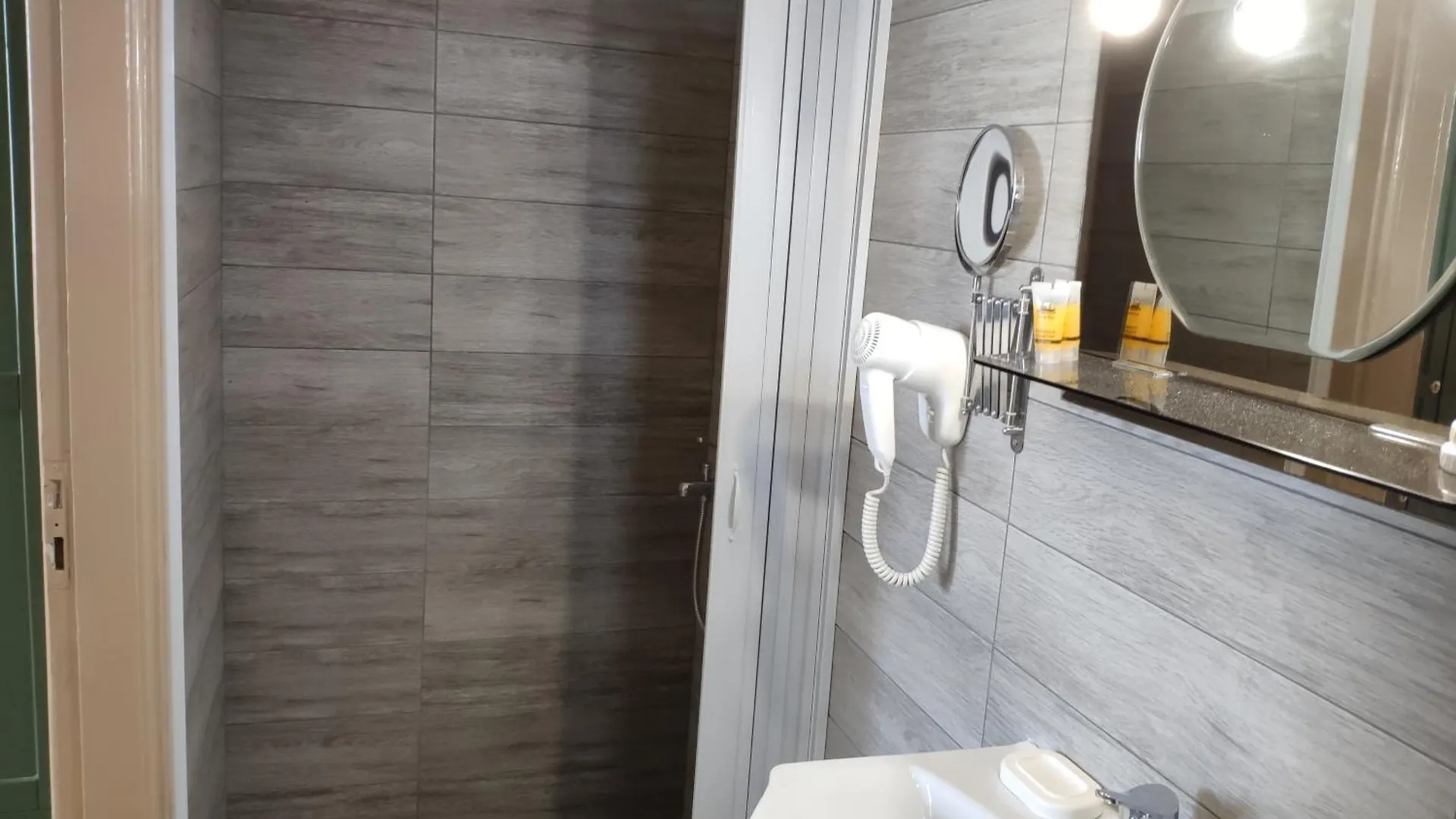 Theodora Studios & Apartments Skala  Greece