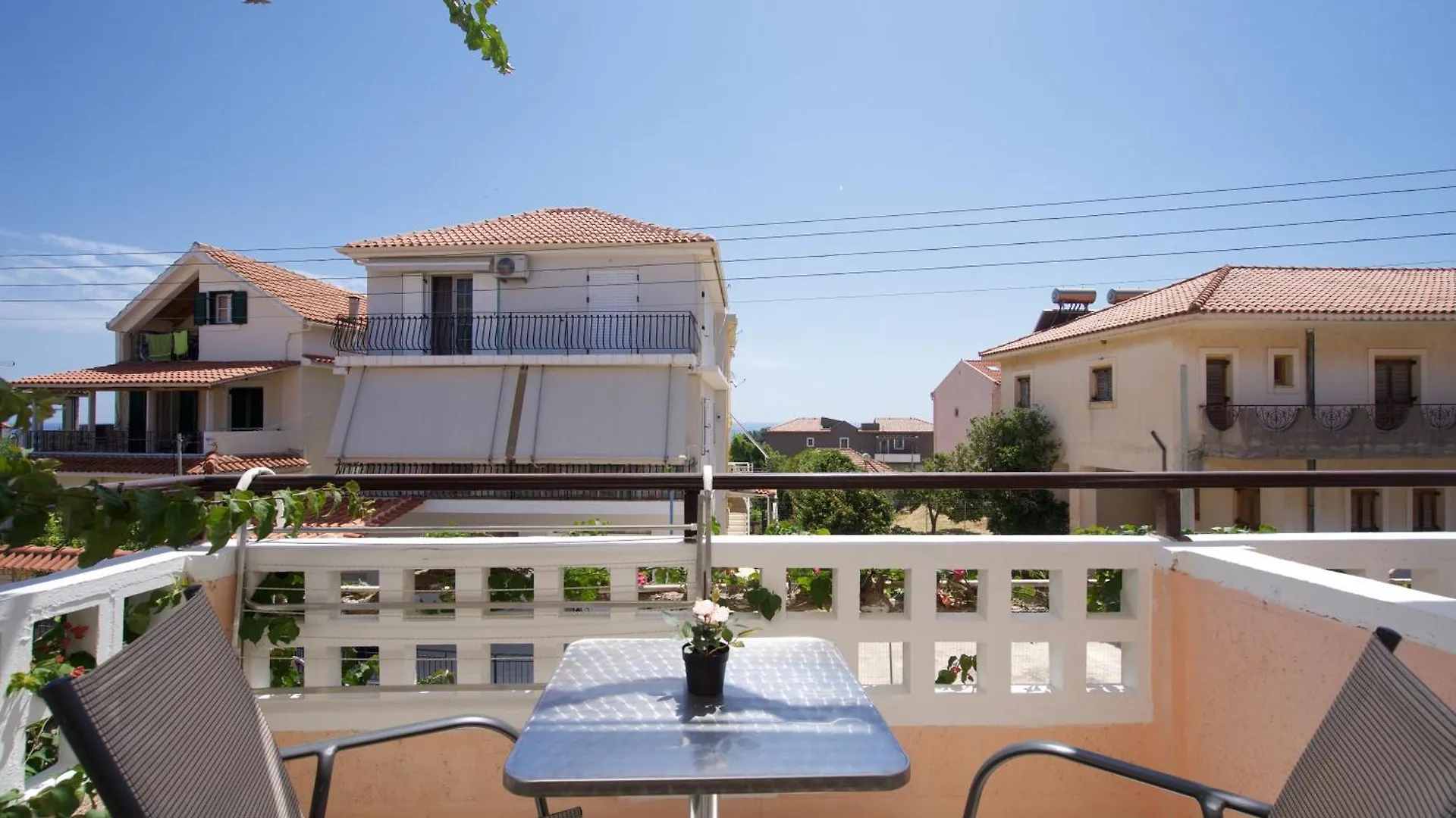 Theodora Studios & Apartments Skala
