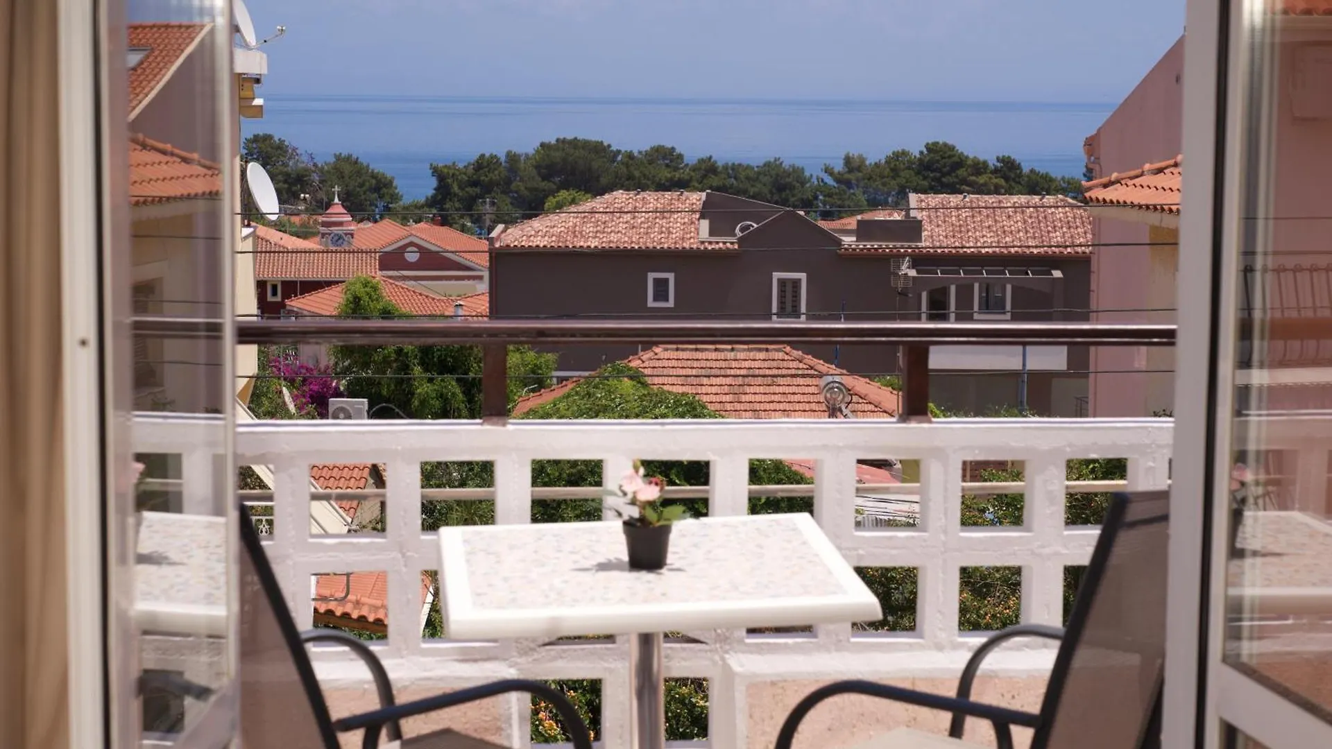 Theodora Studios & Apartments Skala